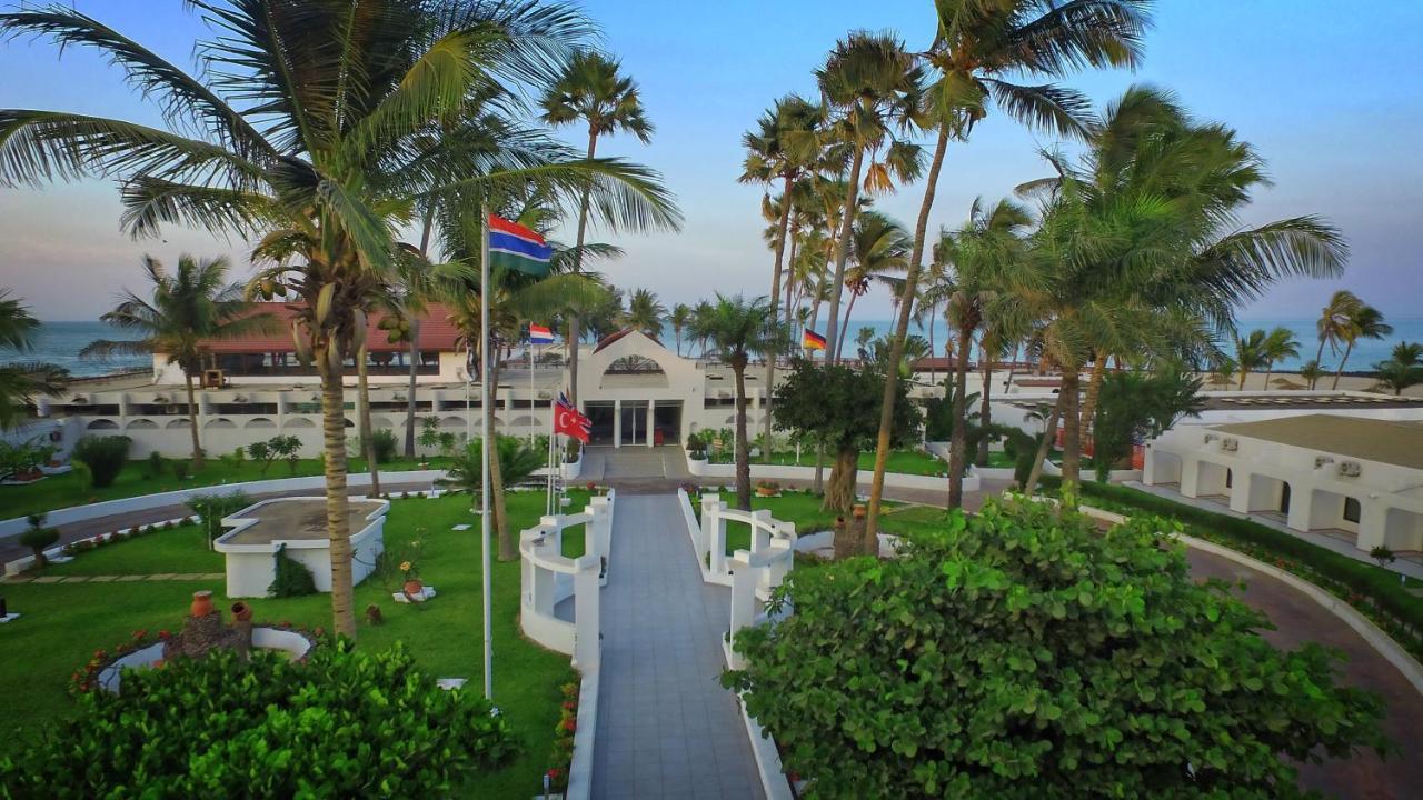 Sunbeach Hotel & Resort Bakau Exterior foto
