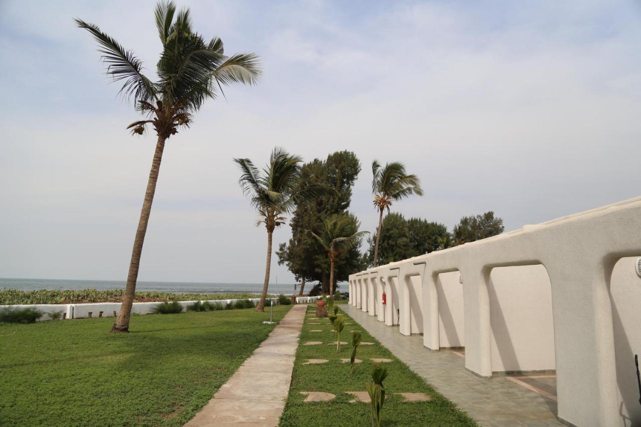 Sunbeach Hotel & Resort Bakau Exterior foto